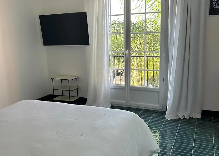 Terra Alba Chalet Le Lavandou